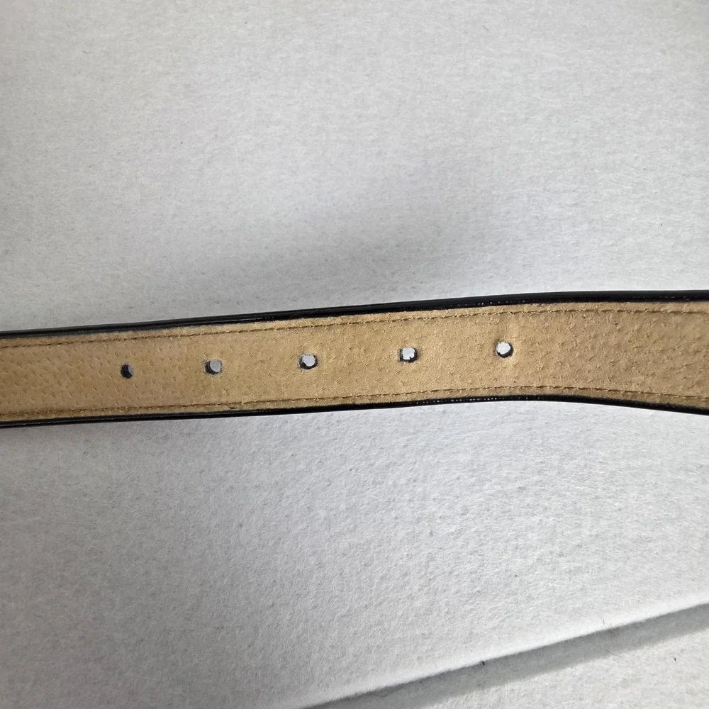 Black Bonded Leather Belt Gold Buckle Medium Classic Minimalist Mens